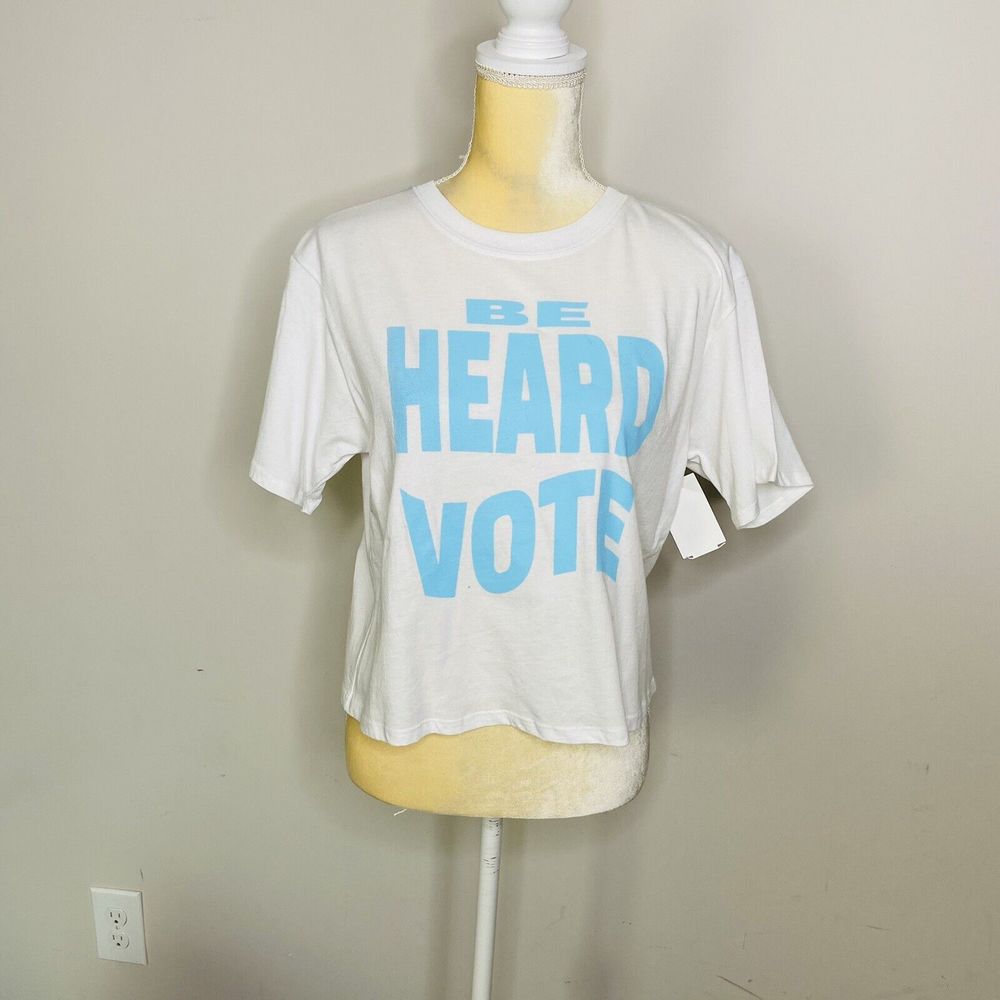 BP White Cropped Tee Graphic Logo Size Small S